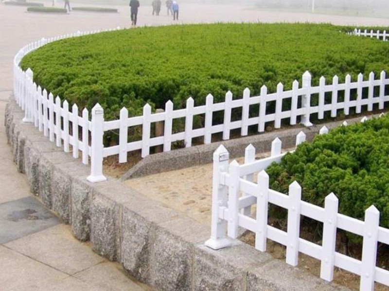  pvc草坪护栏